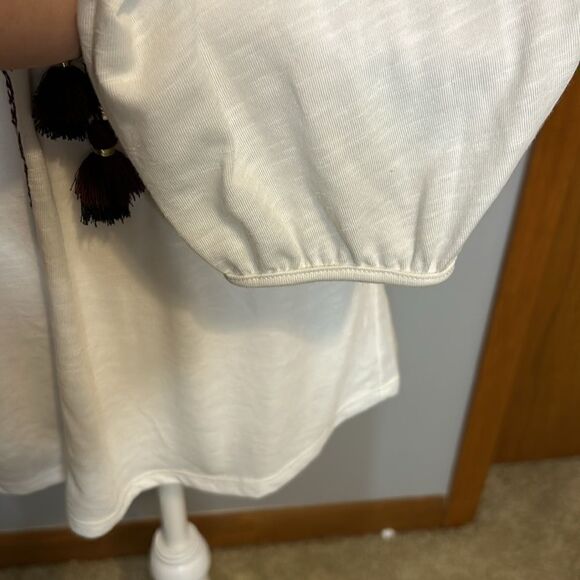 🆕 White House Black Market boho tassel top size S BIN E - Picture 3 of 9
